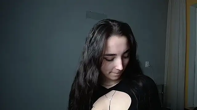 Eva Gloryy online show from January 2025 08:00:01 PM