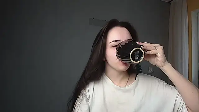 Eva Gloryy online show from January 2025 08:54:02 AM