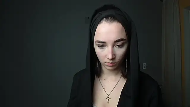 Eva Gloryy online show from February 2025 08:45:01 PM