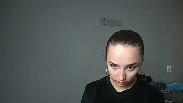 Eva Gloryy online show from October 2025 08:47:02 AM