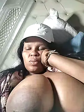 Snapshot of bubblendz1988 chatting on September 2025 03:48:02 PM bubblendz1988 online show from September 2025 03:48:02 PM