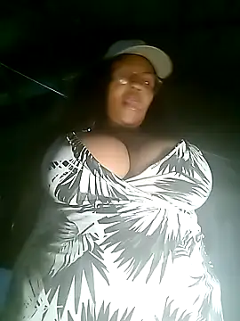 Snapshot of bubblendz1988 chatting on October 2025 05:14:01 PM bubblendz1988 online show from October 2025 05:14:01 PM