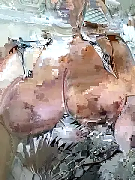 bubblendz1988 online show from April 2026 02:42:01 PM