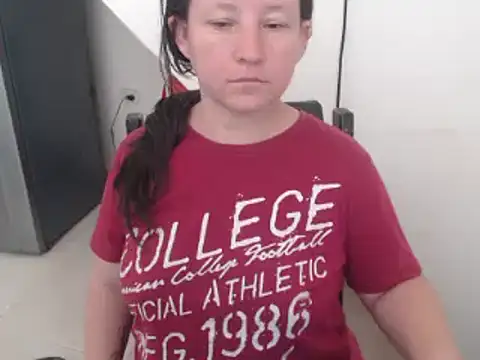 Snapshot of Yohis_Kiut25 chatting on February 2025 03:59:02 PM Yohis Kiut25 online show from February 2025 03:59:02 PM