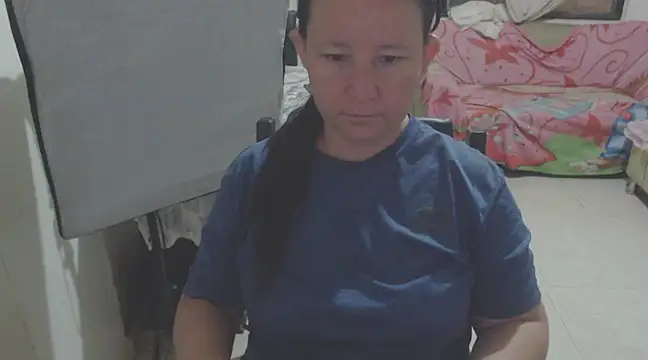 Snapshot of Yohis_Kiut25 chatting on February 2025 02:10:02 AM Yohis Kiut25 online show from February 2025 02:10:02 AM