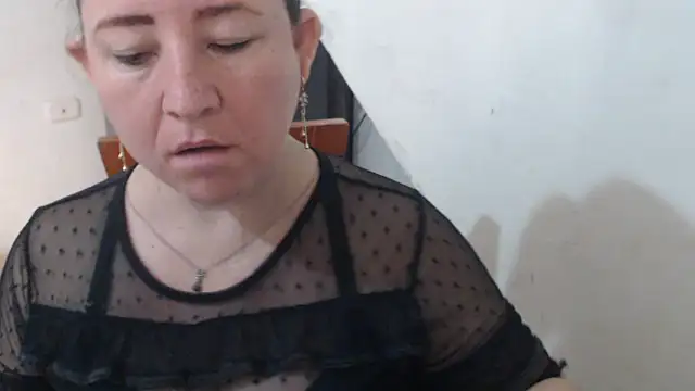 Snapshot of Yohis_Kiut25 chatting on September 2025 09:26:02 PM Yohis Kiut25 online show from September 2025 09:26:02 PM