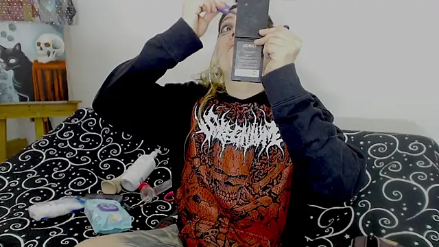 Snapshot of sharonnleon chatting on October 2025 09:05:02 PM sharonnleon online show from October 2025 09:05:02 PM