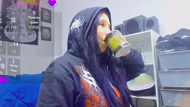 sharonnleon online show from March 2026 10:05:01 PM