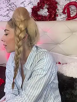 viktoria davis  online show from February 2025 01:42:01 AM