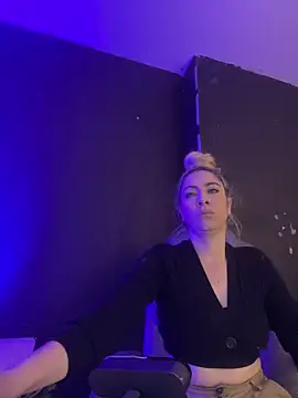 viktoria davis  online show from March 2025 11:42:02 PM