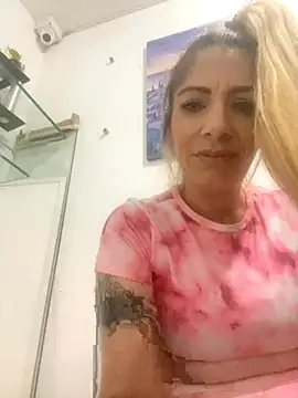 viktoria davis  online show from September 2025 12:33:02 AM