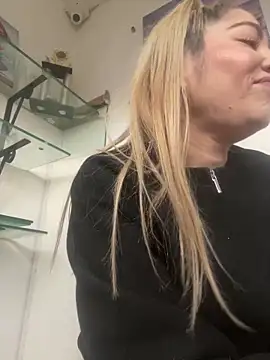 viktoria davis  online show from February 2026 09:46:01 PM