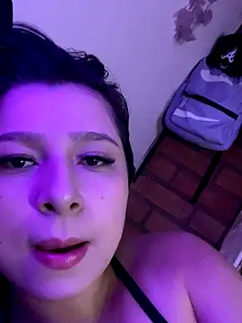  Amber Brown online show from October 2025 05:23:02 PM