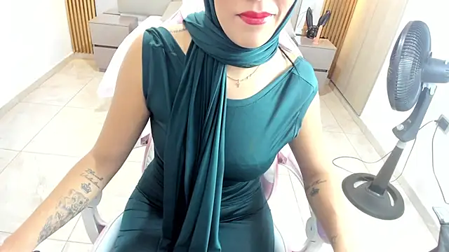 Zulema hamdi online show from January 2025 12:11:02 PM