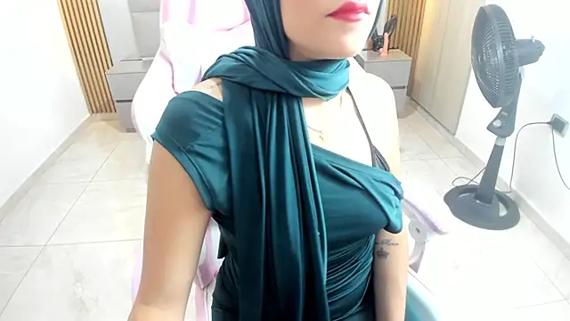 Zulema hamdi online show from January 2025 03:58:01 PM