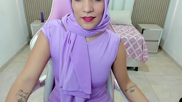 Zulema hamdi online show from March 2025 06:24:02 AM