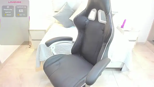 Zulema hamdi online show from October 2025 12:05:01 PM