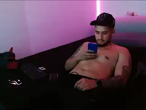 Lliam 2 online show from January 2025 06:58:02 PM