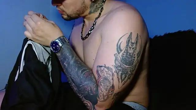 Lliam 2 online show from September 2025 04:05:02 AM