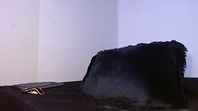 Lliam 2 online show from September 2025 03:44:02 AM