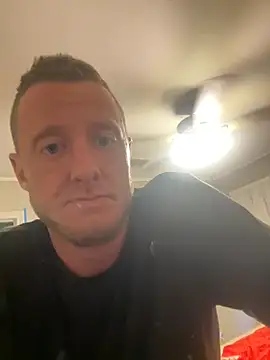 biggzee6 online show from March 2026 11:50:01 PM