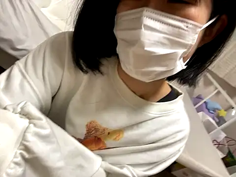 Snapshot of riri_riri_jp chatting on October 2025 09:41:01 AM riri riri jp online show from October 2025 09:41:01 AM