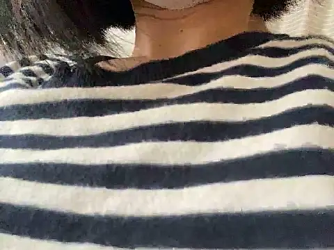 Snapshot of riri_riri_jp chatting on November 2025 03:39:02 AM riri riri jp online show from November 2025 03:39:02 AM