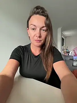 Snapshot of GoddessLucyRose chatting on September 2025 10:37:01 AM GoddessLucyRose online show from September 2025 10:37:01 AM