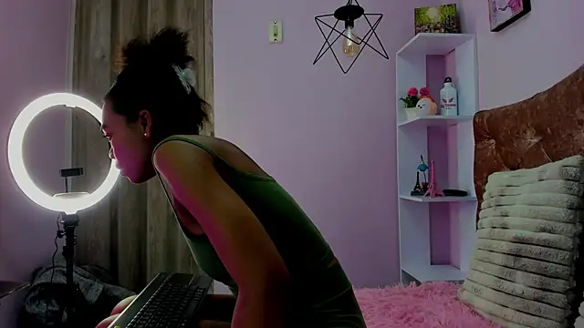 Gletty noa online show from October 2025 07:29:02 PM