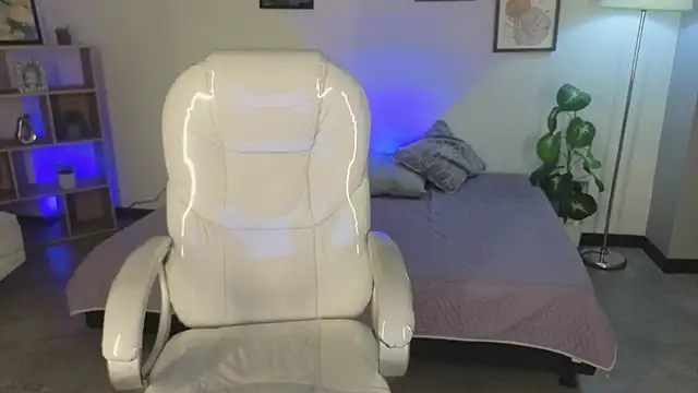 Snapshot of Nicole_Foxx_ chatting on October 2025 08:07:02 PM Nicole Foxx online show from October 2025 08:07:02 PM