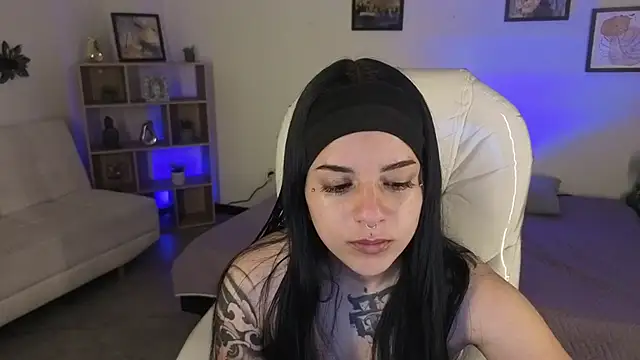 Snapshot of Nicole_Foxx_ chatting on October 2025 07:36:02 PM Nicole Foxx online show from October 2025 07:36:02 PM