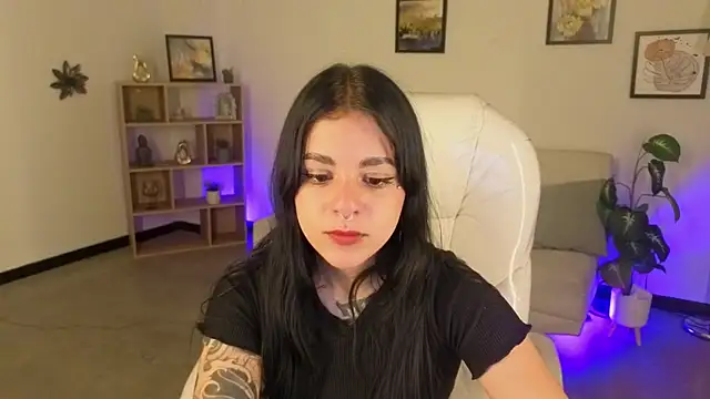 Snapshot of Nicole_Foxx_ chatting on October 2025 06:19:01 PM Nicole Foxx online show from October 2025 06:19:01 PM