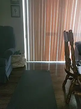 Snapshot of TattedMamaXOXO chatting on October 2025 03:54:02 PM TattedMamaXOXO online show from October 2025 03:54:02 PM