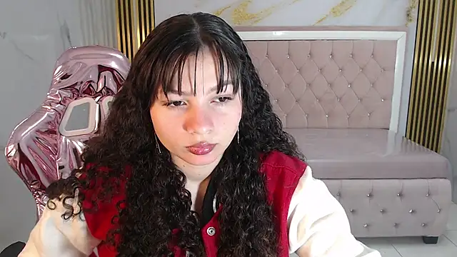 shalon diaz s online show from February 2025 01:08:02 PM