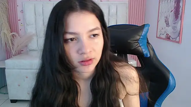 shalon diaz s online show from November 2025 01:10:01 PM