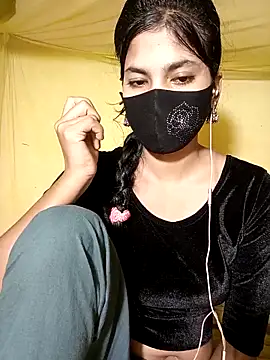 Hot couple 1 online show from October 2025 05:41:02 PM