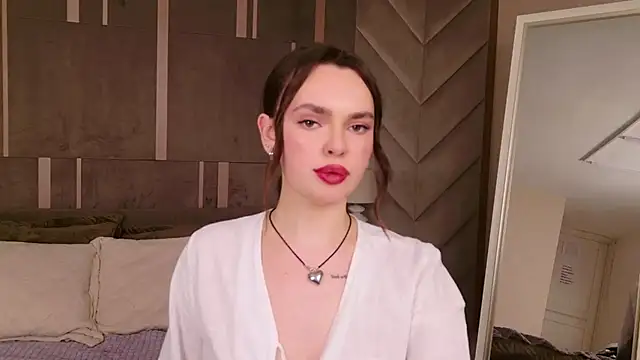 LauraBrigs online show from January 2025 08:41:01 PM