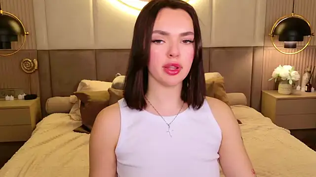LauraBrigs online show from March 2025 08:59:01 AM