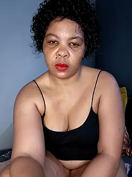 Snapshot of Fattypussyxx chatting on June 2026 03:40:01 AM Fattypussyxx online show from June 2026 03:40:01 AM