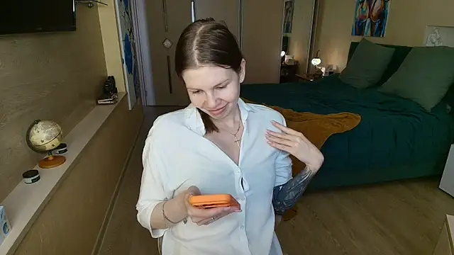 Snapshot of ReginaSparkle chatting on May 2026 07:04:02 AM ReginaSparkle online show from May 2026 07:04:02 AM
