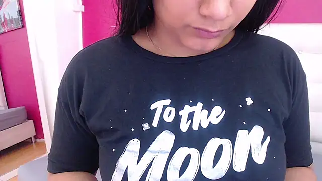 Snapshot of tinyy_whore18 chatting on January 2025 02:53:01 PM tinyy whore18 online show from January 2025 02:53:01 PM