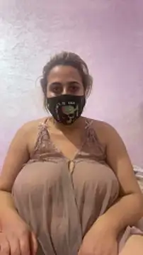 Snapshot of Lola-Sexxx chatting on February 2025 08:45:02 PM Lola-Sexxx online show from February 2025 08:45:02 PM