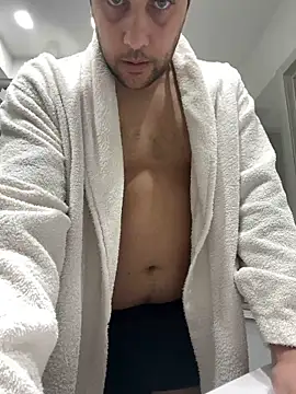 Greeneyes0820 online show from January 2025 09:45:01 PM