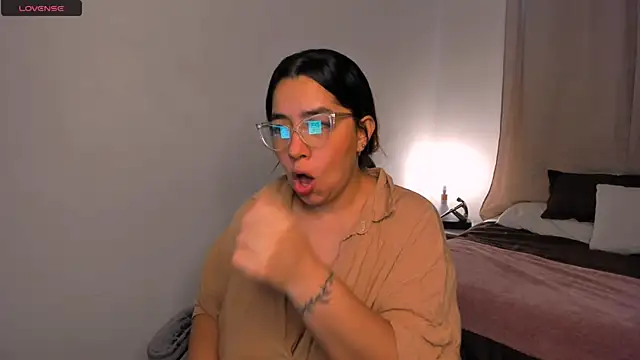 brithany olson25 online show from October 2025 12:57:02 PM