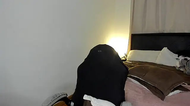 brithany olson25 online show from February 2026 12:59:02 AM