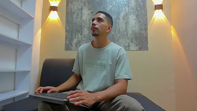 RYAN PATERSON online show from November 2025 01:32:01 PM