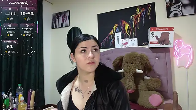 Emmie Hot online show from June 2026 11:38:01 AM