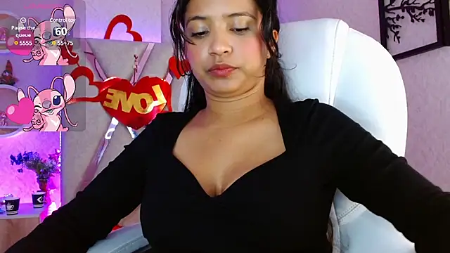 Sophia waalker  1 online show from February 2025 05:20:02 PM