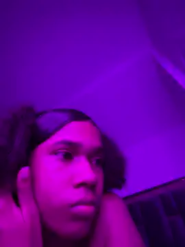 zoelily online show from June 2026 07:43:01 AM