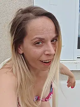 SweetyNinaOff1 online show from May 2026 01:59:01 PM
